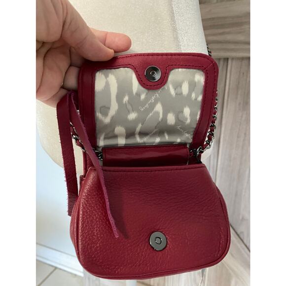 NWT Aimee Kestenberg Down under mini Crossbody wine - Picture 5 of 6
